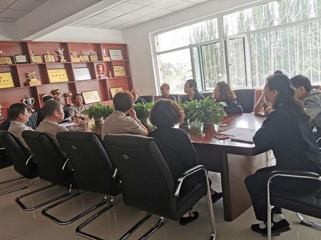 1579398286123458.jpg 眾一公司學(xué)習(xí)貫徹集團(tuán)公司“不忘初心、牢記使命”主題教育動員大會及文件精神.jpg